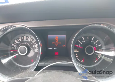 2013 Ford Mustang V6 Premium from USA, damaged, VIN 1ZVBP8AM4D5262226